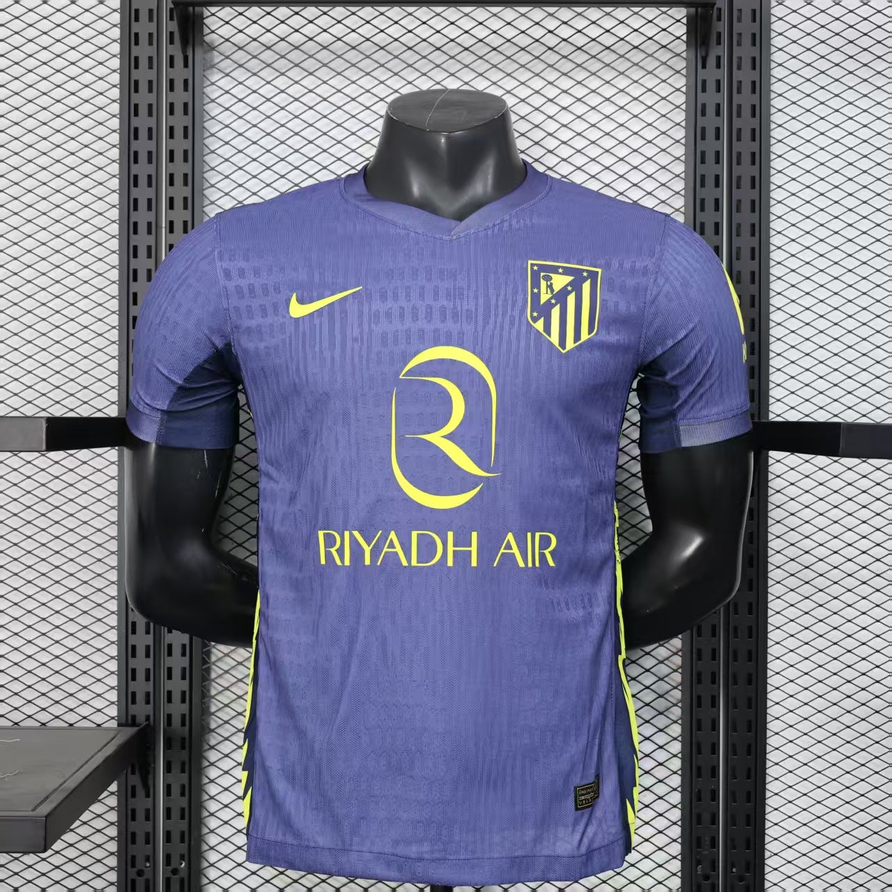 Athletico Madrid #19 J. Alvarez 2025/26 Away