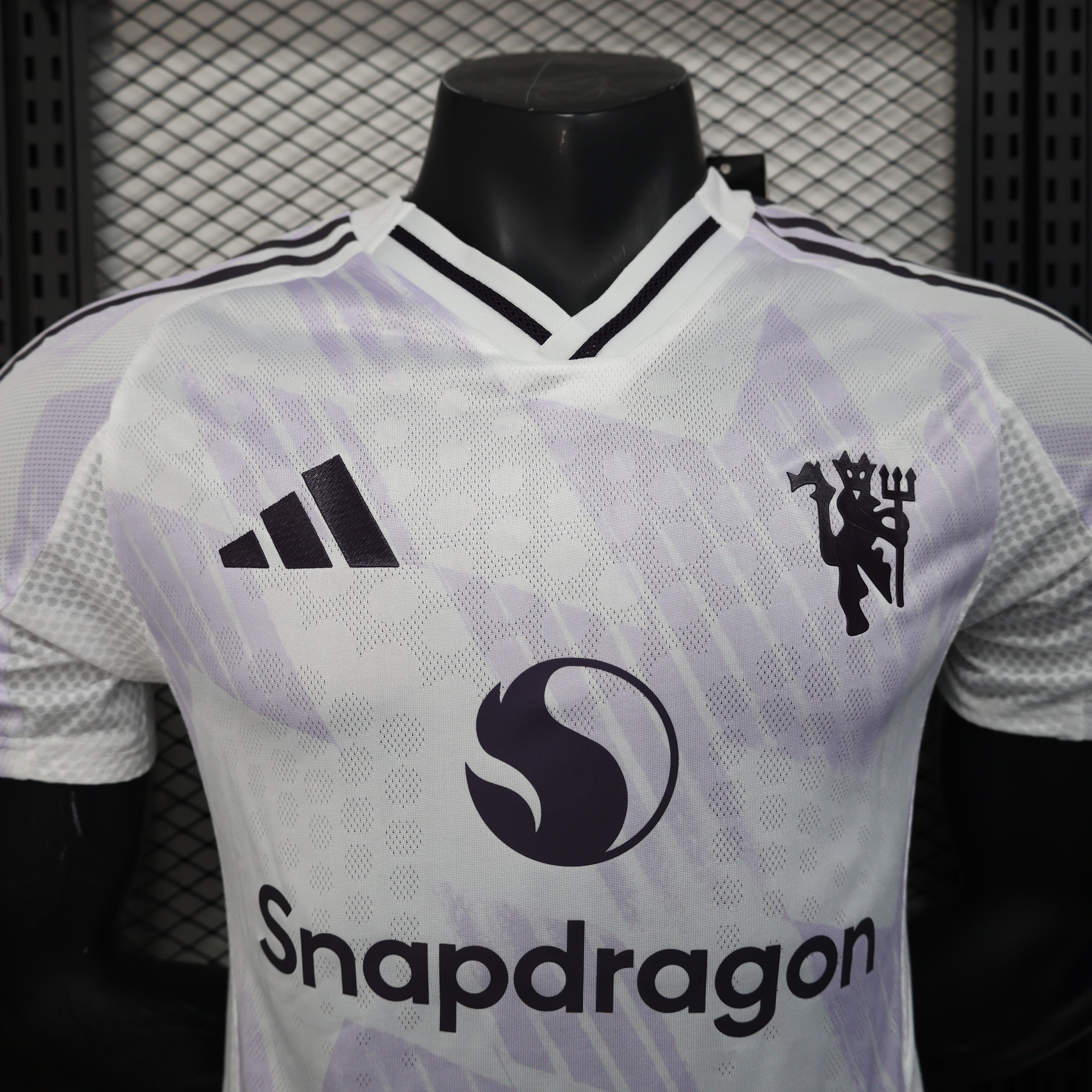 Manchester United #37 Mainoo 2025/26 Away