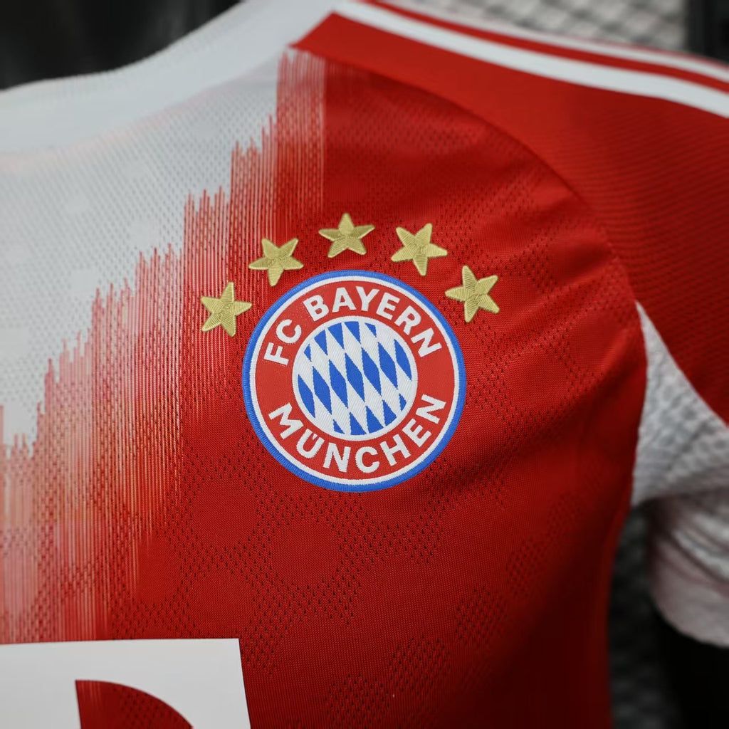 Bayern Munich #17 Olise 2025/26 Home