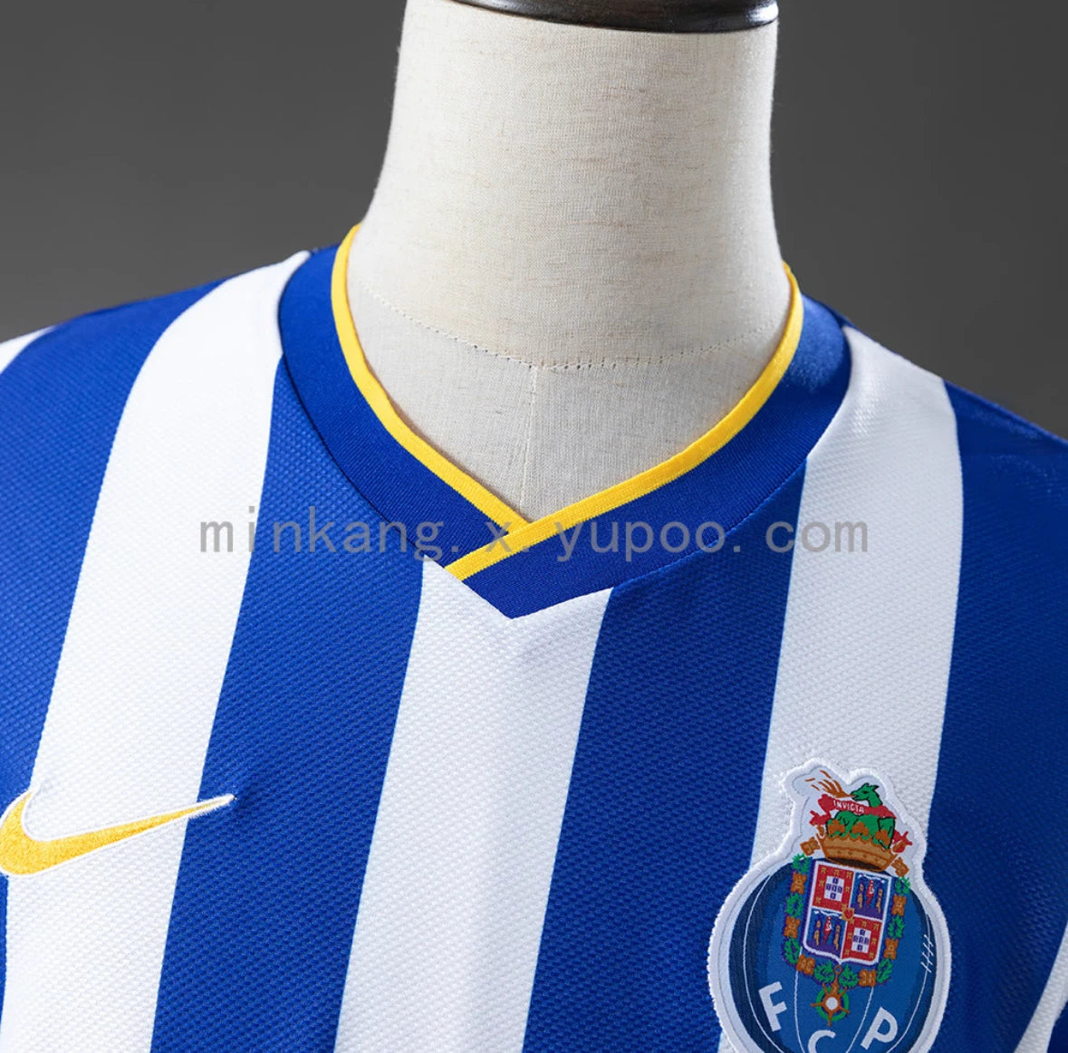 FC Porto 2013/14 Home Jersey — supplied photo 3